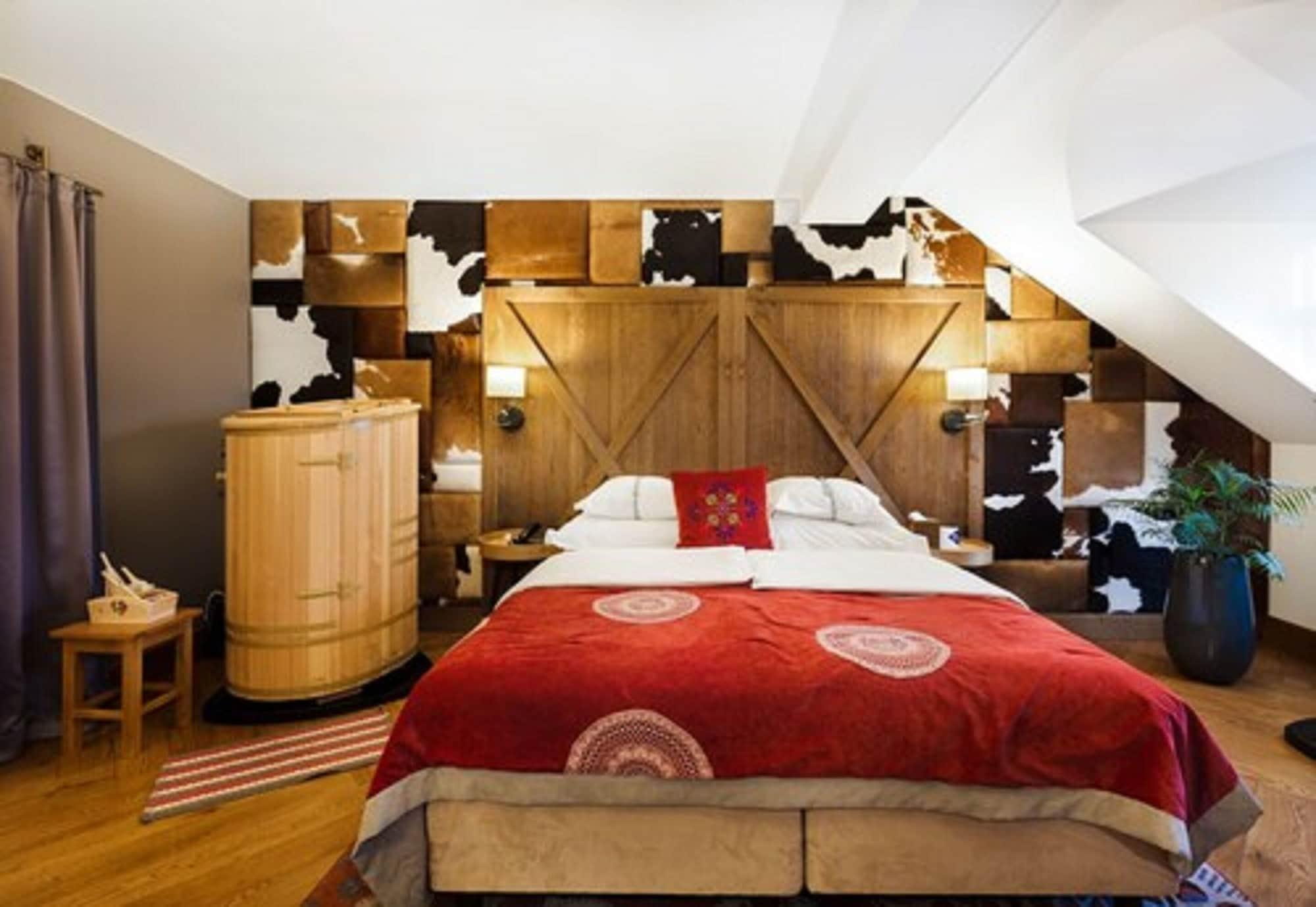فندق بريستول تريديشن آند لاكشري رشيشوف المظهر الخارجي الصورة A room at the Hotel de Charme