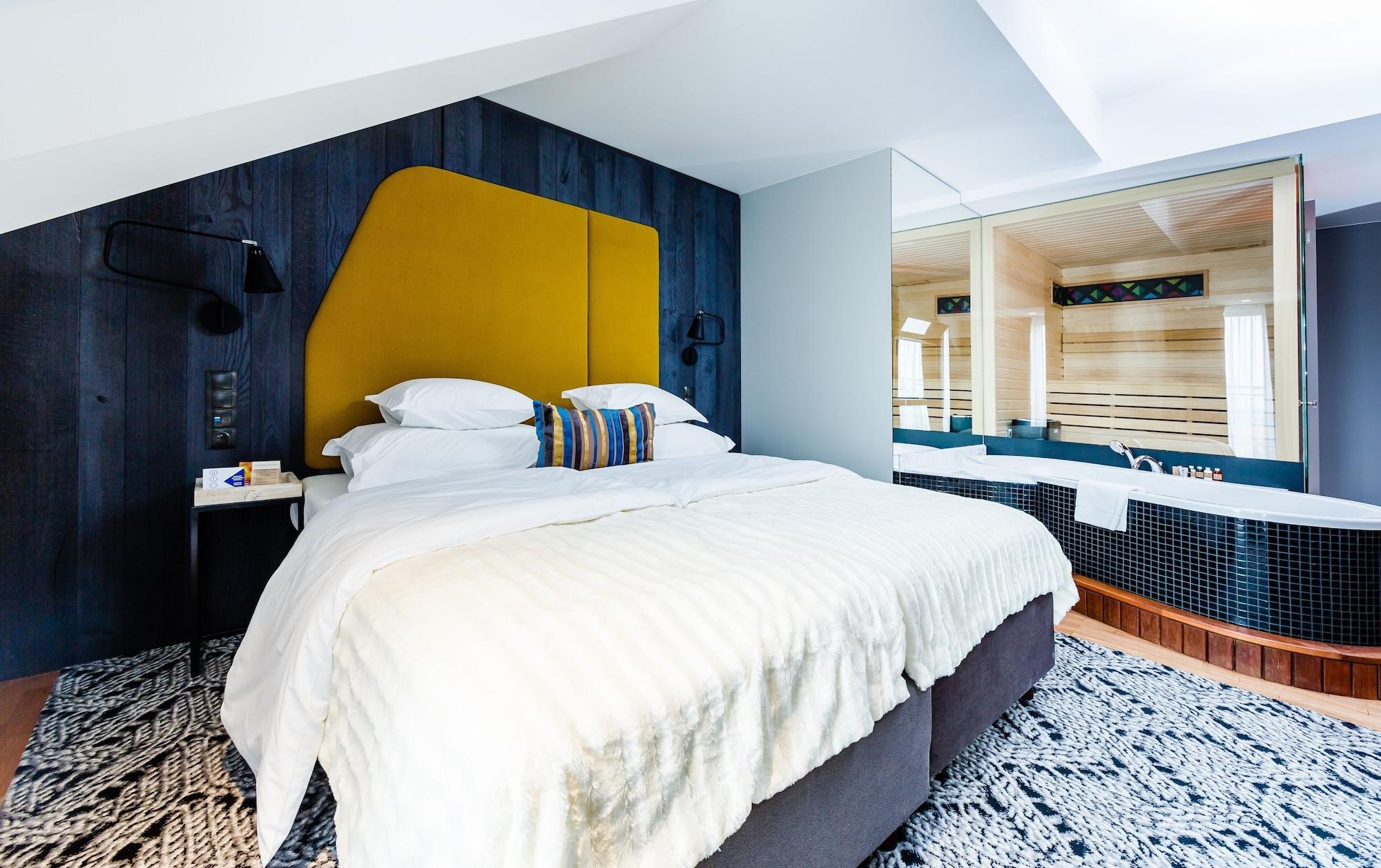 فندق بريستول تريديشن آند لاكشري رشيشوف المظهر الخارجي الصورة A bedroom at the hotel