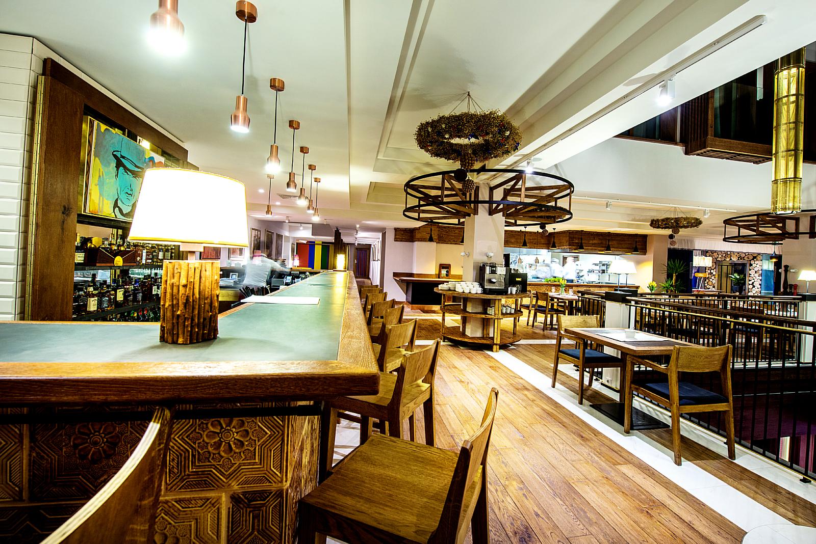 فندق بريستول تريديشن آند لاكشري رشيشوف المظهر الخارجي الصورة The interior of the restaurant
