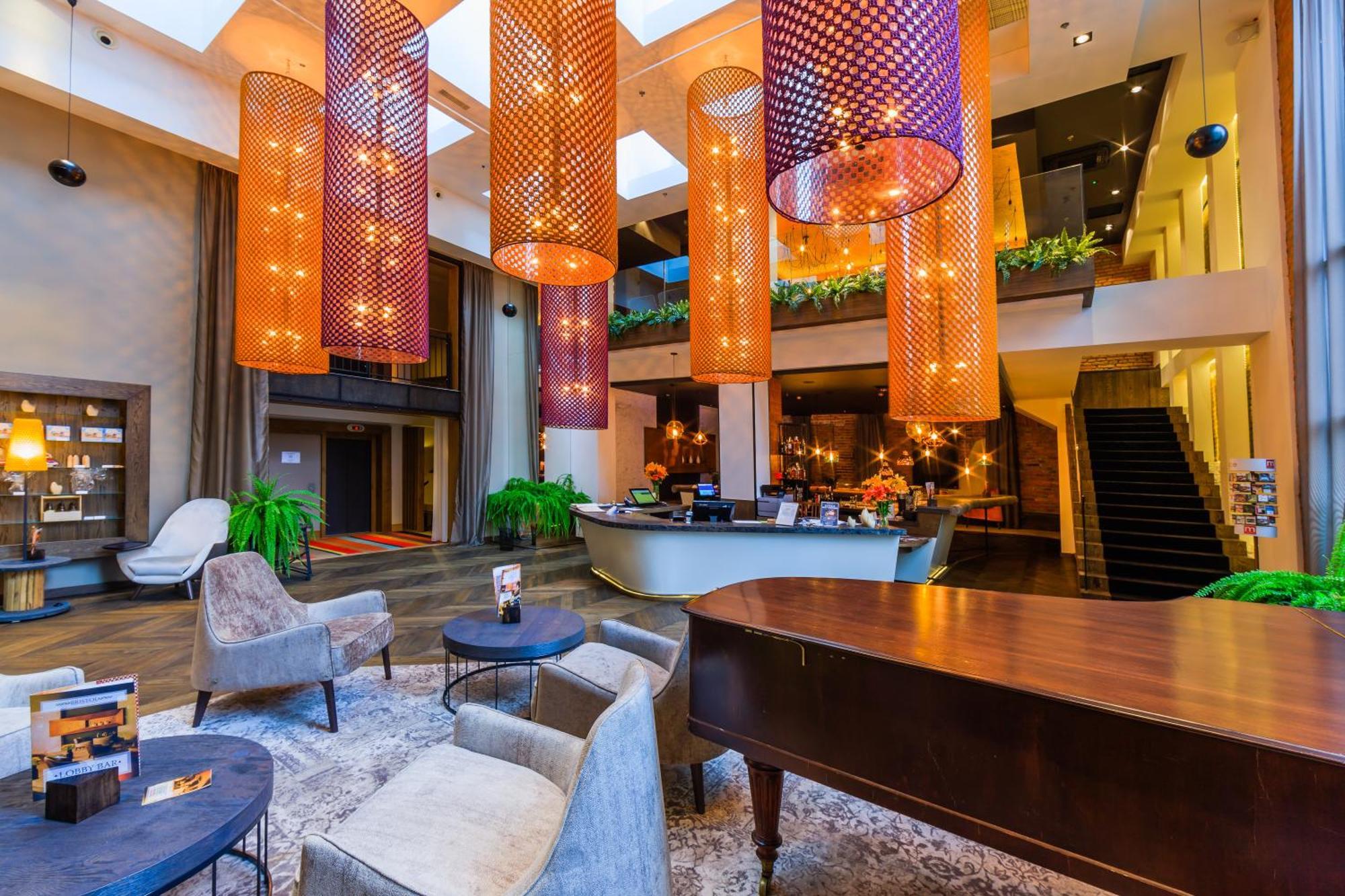 فندق بريستول تريديشن آند لاكشري رشيشوف المظهر الخارجي الصورة Lobby