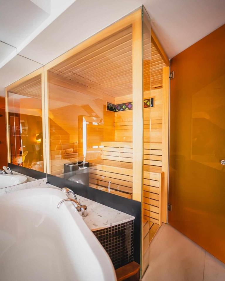 فندق بريستول تريديشن آند لاكشري رشيشوف المظهر الخارجي الصورة A Finnish sauna
