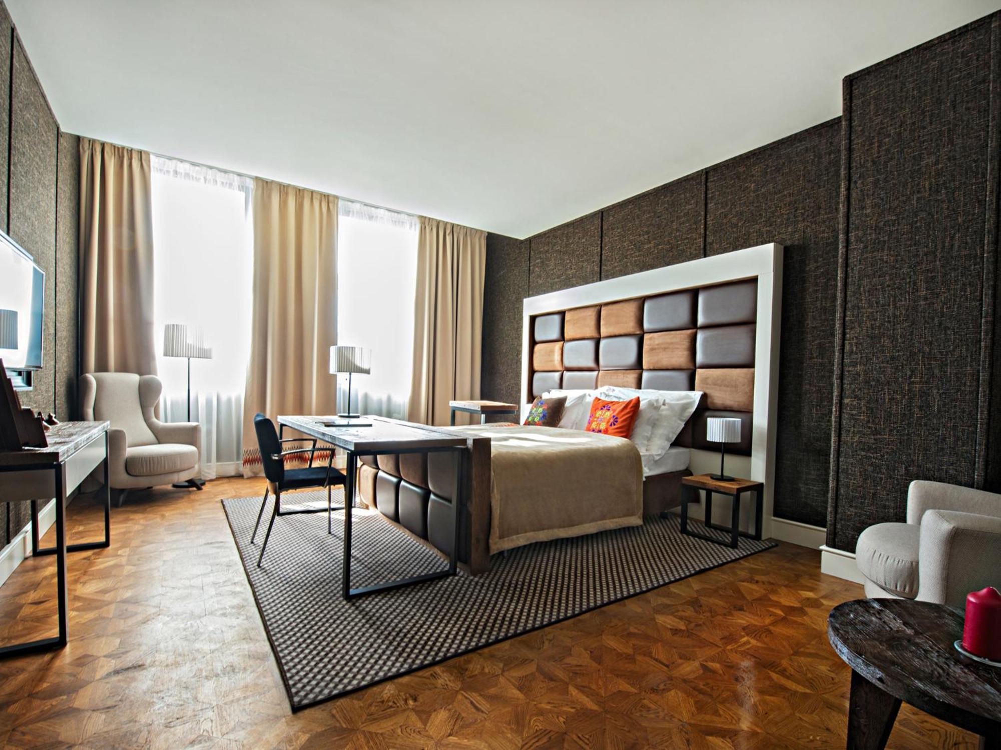 فندق بريستول تريديشن آند لاكشري رشيشوف المظهر الخارجي الصورة A room at the Mandarin Oriental, Munich
