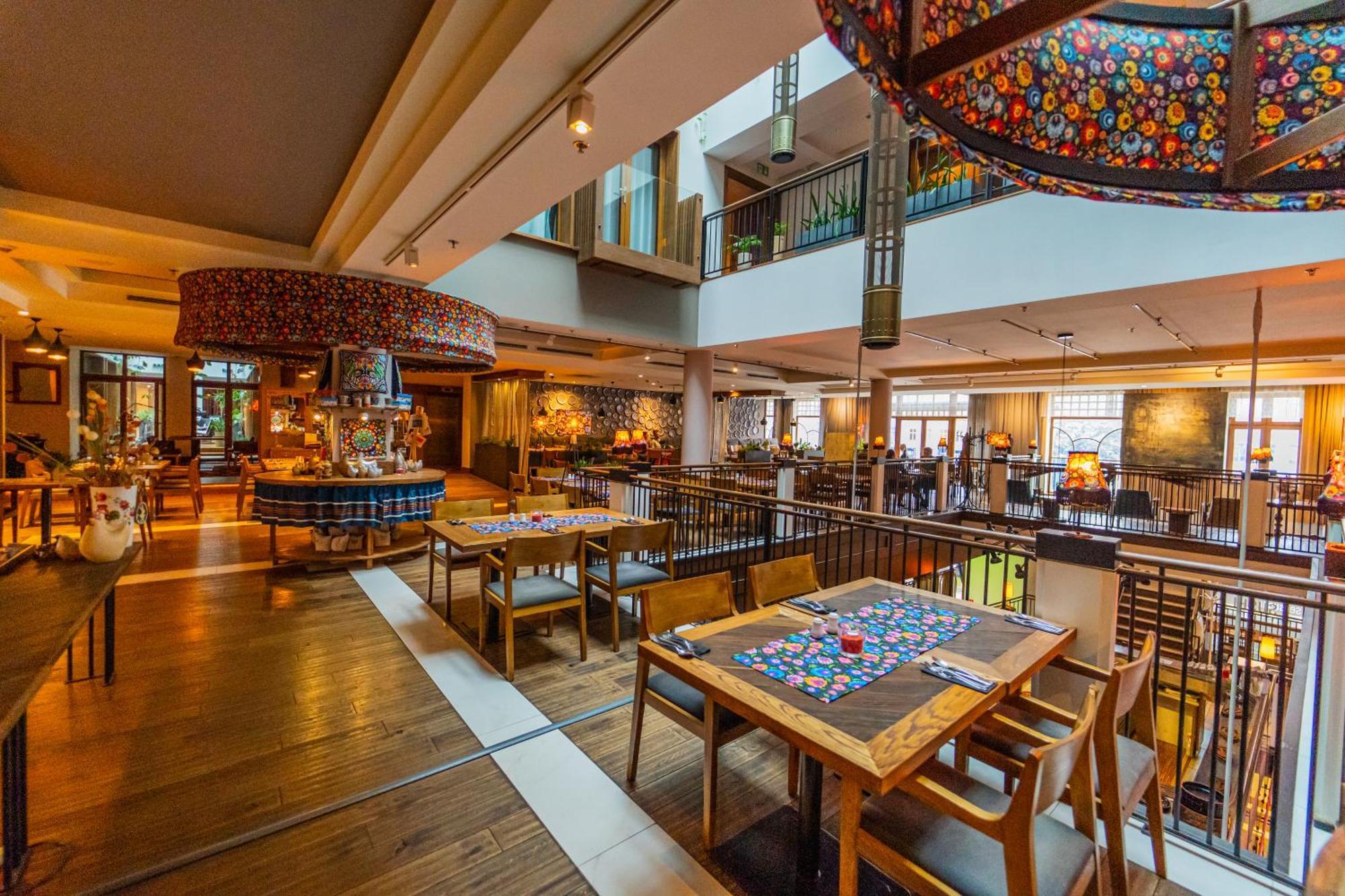 فندق بريستول تريديشن آند لاكشري رشيشوف المظهر الخارجي الصورة The restaurant